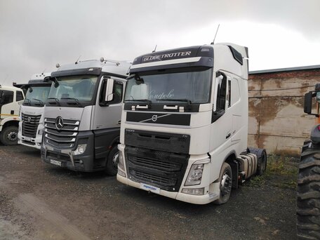 2017 Volvo FH, белый, 6675000 рублей, вид 1