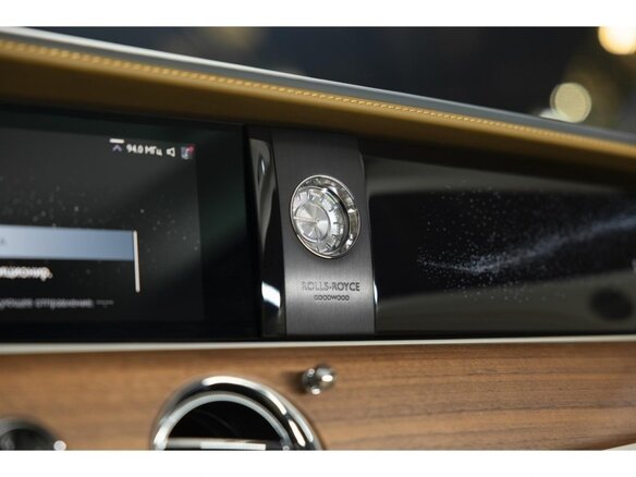 2025 Rolls-Royce Spectre I (Series I), чёрный - вид 31