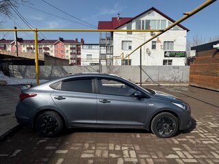 2019 Hyundai Solaris II, серый, 1420000 рублей, вид 4