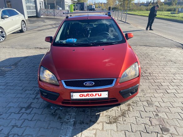 2008 Ford Focus II, красный, 400000 рублей - вид 1