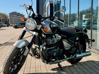 2026 Royal Enfield Super Meteor, серый, 773000 рублей, вид 4