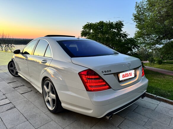 2008 Mercedes-Benz S-Класс 500 V (W221), белый, 2100000 рублей - вид 8