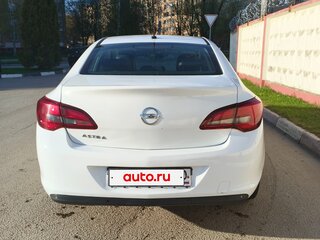 2014 Opel Astra J Рестайлинг, белый, 700000 рублей, вид 3