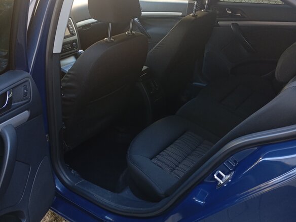 2010 Skoda Octavia II (A5) Рестайлинг, синий, 700000 рублей - вид 15