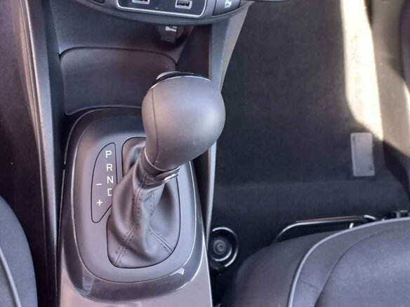 2023 Fiat 500X I Рестайлинг, белый, 3630000 рублей - вид 12