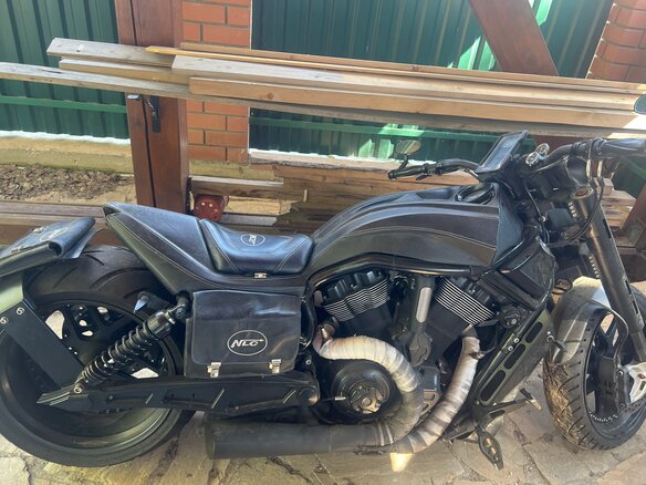 2008 Harley-Davidson V-Rod, чёрный, 2500000 рублей