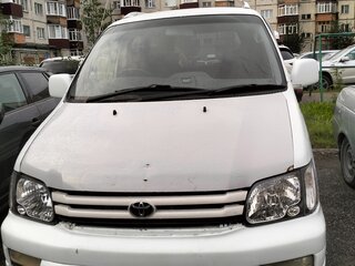 2000 Toyota Lite Ace Noah V, белый, 600000 рублей, вид 3