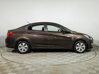 2016 Hyundai Solaris I Рестайлинг, коричневый, 1100000 рублей, вид 4