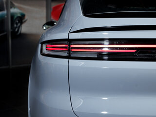 2026 Porsche Cayenne E-Hybrid Coupé III Рестайлинг, серый, 25900000 рублей, вид 5