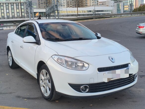 2010 Renault Fluence I, белый, 500000 рублей - вид 1