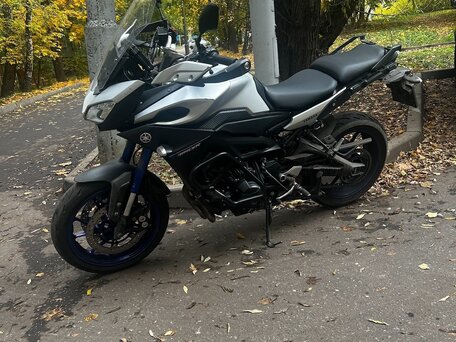 2015 Yamaha MT-09 Tracer (FJ-09), серебристый, 580000 рублей, вид 1