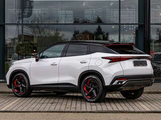 2023 Omoda C5 I, белый, 1525000 рублей, вид 4