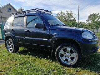 2011 Chevrolet Niva I Рестайлинг, чёрный, 640000 рублей, вид 4