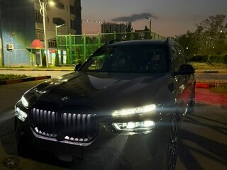2026 BMW X7 40i I (G07) Рестайлинг, серый, 18590000 рублей, вид 1