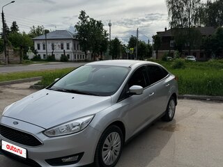 2015 Ford Focus III Рестайлинг, серый, 980000 рублей, вид 1