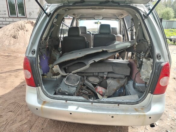 2001 Mazda MPV II (LW), серебристый, 200000 рублей - вид 7