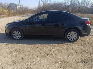 2015 Chevrolet Cruze I Рестайлинг, чёрный, 750000 рублей, вид 3