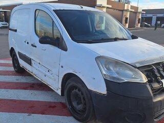 2011 Citroen Berlingo II, белый, 210000 рублей, вид 3