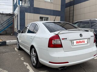 2010 Skoda Octavia RS II Рестайлинг, белый, 1030000 рублей, вид 5