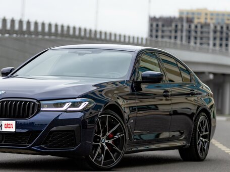 2021 BMW 5 серии 530d xDrive VII (G30/G31/G38) Рестайлинг, синий, 7200000 рублей, вид 1