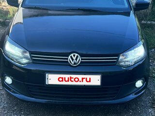 2013 Volkswagen Polo V, чёрный, 860000 рублей, вид 1