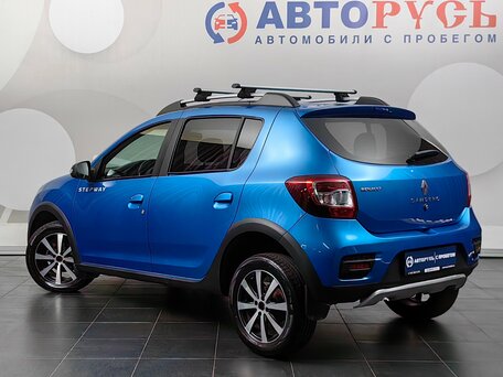 2015 Renault Sandero Stepway II, синий, 815000 рублей, вид 2
