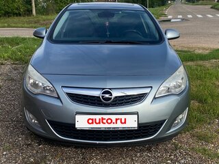 2011 Opel Astra J, серебристый, 680000 рублей, вид 1
