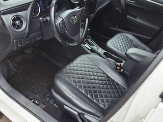 2017 Toyota Corolla XI (E160, E170, E180) Рестайлинг 1, белый, 1500000 рублей, вид 5