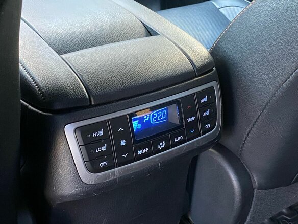 2019 Toyota Highlander III (XU50) Рестайлинг, белый - вид 19