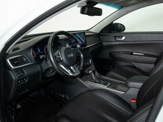 2019 Kia Optima IV Рестайлинг, белый, 1842000 рублей, вид 5