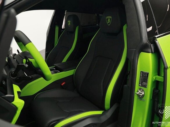 2026 Lamborghini Urus SE I Рестайлинг, зелёный, 41500000 рублей - вид 5
