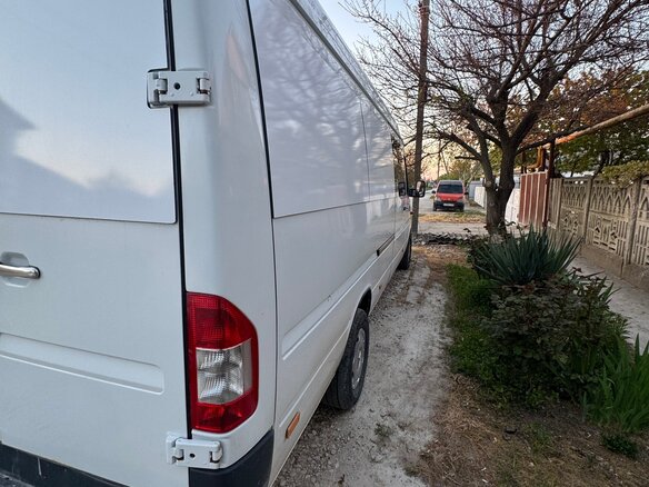 2002 Mercedes-Benz Sprinter, белый, 1350000 рублей - вид 6