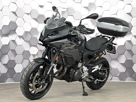 2024 BMW F 900 XR, чёрный, 1199000 рублей, вид 2