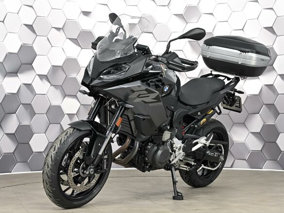 2024 BMW F 900 XR, чёрный, 1199000 рублей - вид 1