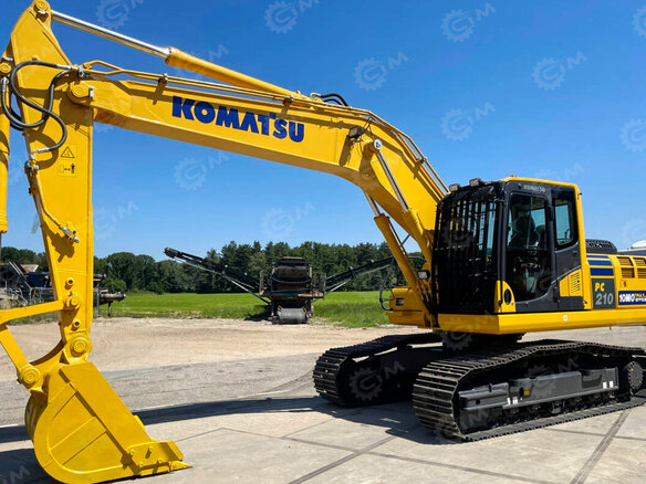 2026 Komatsu PC210, жёлтый, 20307540 рублей - вид 1