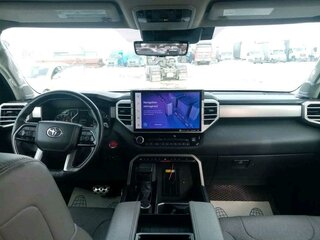 2022 Toyota Tundra CrewMax III, синий, 6805800 рублей, вид 5