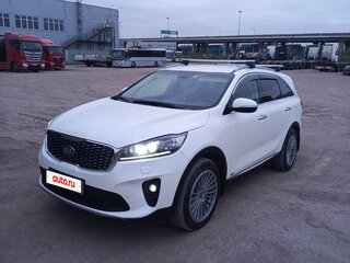 2019 Kia Sorento III Prime Рестайлинг, белый, 2650000 рублей, вид 1