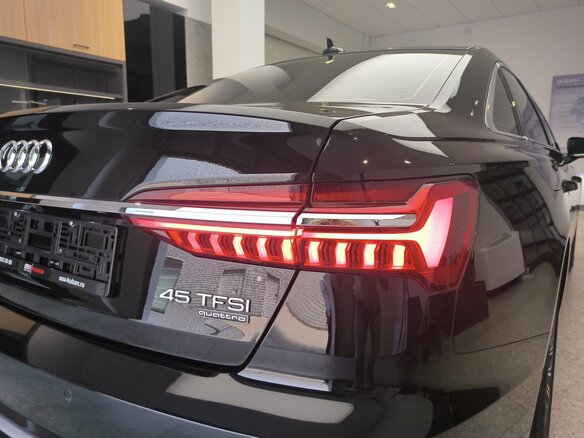 2023 Audi A6 45 TFSI V (C8) Рестайлинг, чёрный, 4990000 рублей - вид 12
