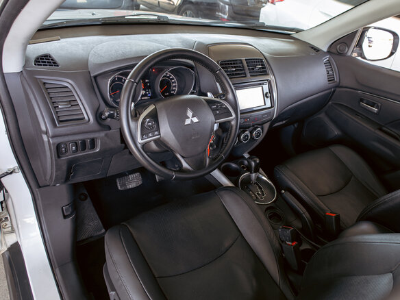 2012 Mitsubishi ASX I Рестайлинг, белый, 1295000 рублей - вид 12
