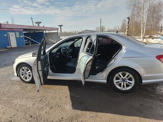 2010 Mercedes-Benz C-Класс 180 BlueEFFICIENCY III (W204), серебристый, 1550000 рублей, вид 5