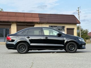 2015 Volkswagen Polo V, чёрный, 650000 рублей, вид 4