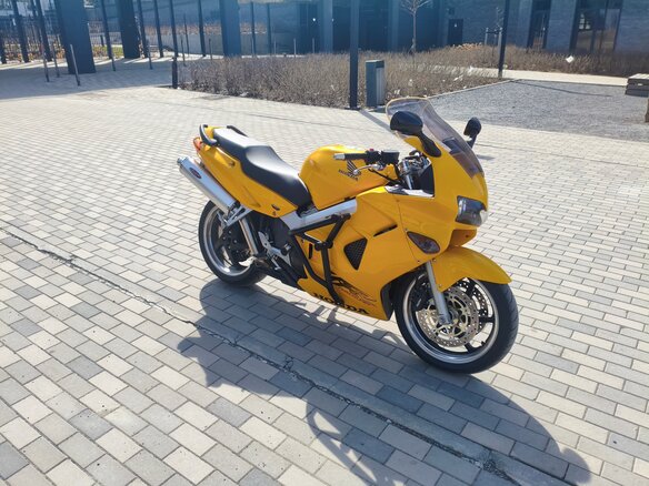 2000 Honda VFR 800, жёлтый, 460000 рублей - вид 12