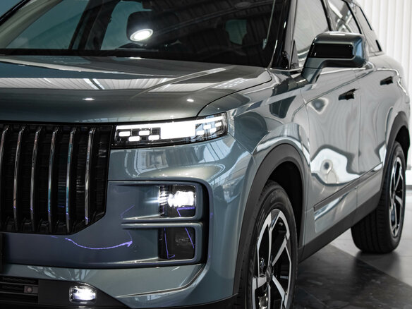 2023 Jaecoo J7 I, серебристый, 3789900 рублей - вид 2