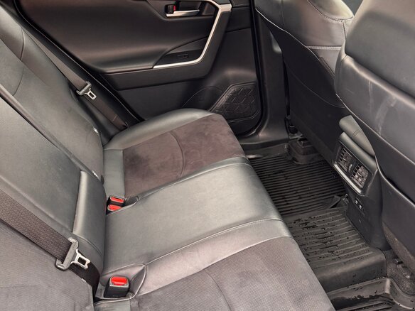 2021 Toyota RAV4 V (XA50), белый, 3850000 рублей - вид 8