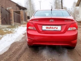 2013 Hyundai Solaris I, красный, 560000 рублей, вид 2