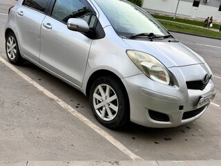 2008 Toyota Vitz II (XP90), серебристый, 500000 рублей, вид 2
