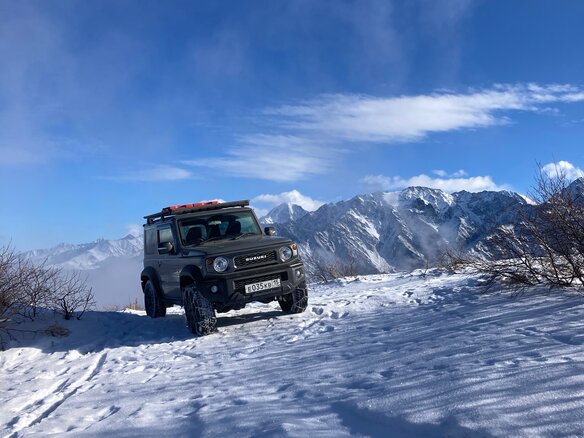 2021 Suzuki Jimny Sierra IV, серый, 2390000 рублей - вид 11