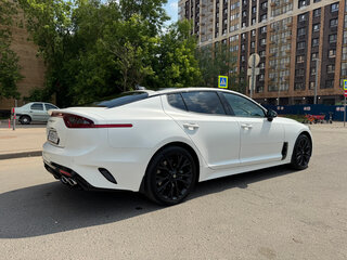 2019 Kia Stinger I, белый, 3530000 рублей, вид 4