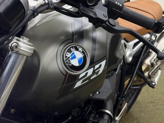 2023 BMW R Nine T Scrambler, зелёный, 1500000 рублей, вид 2