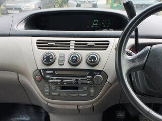 2001 Toyota Vista Ardeo V (V50) Рестайлинг, белый, 630000 рублей, вид 4